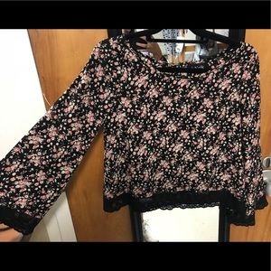 bell sleeve floral & lace shirt!